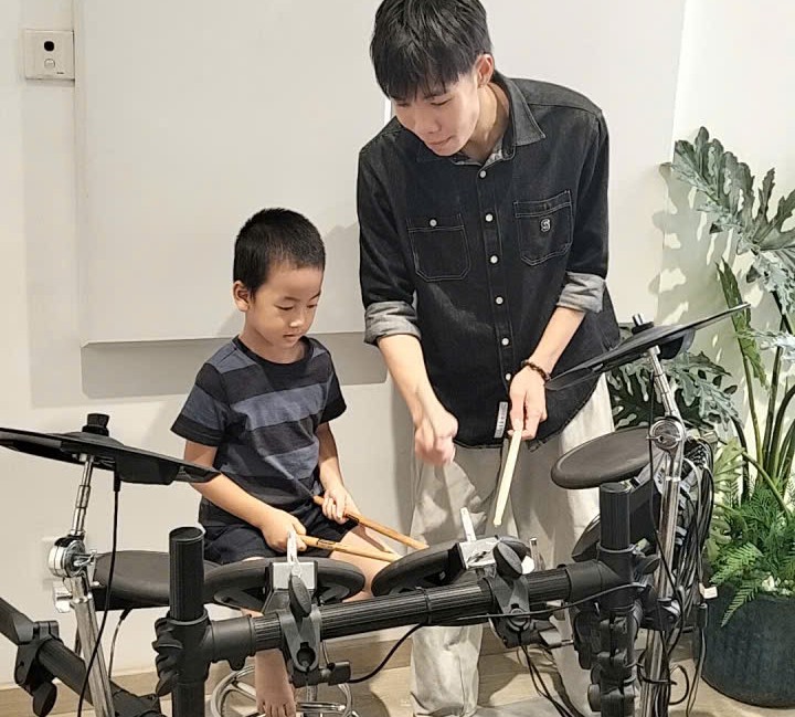 Học đánh trống cho người chưa biết gì về nhạc lý