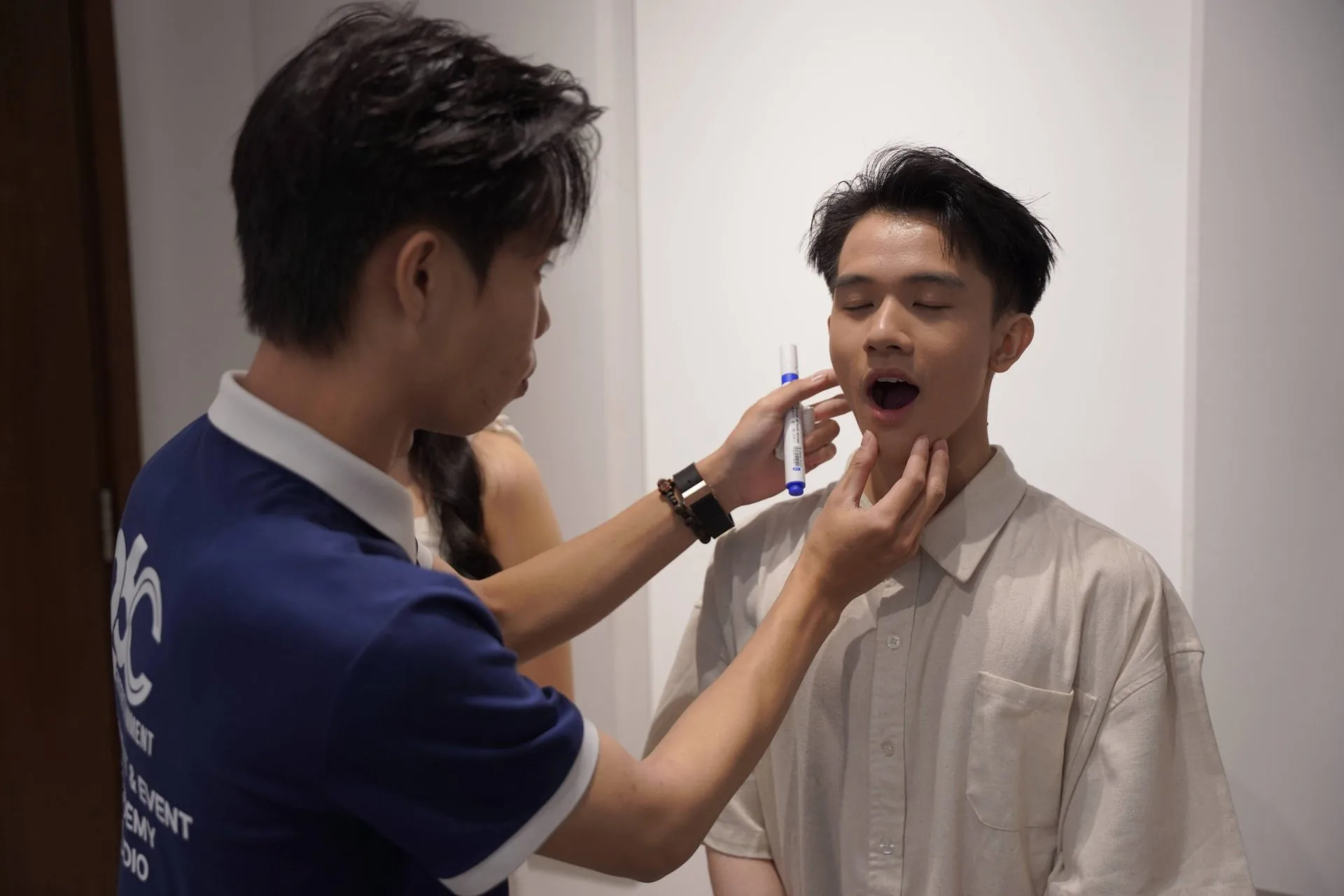 Nghệ Thuật Biểu Diễn